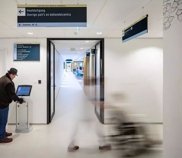 簡單清晰的醫院導視設計